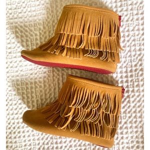 Sweet N Swag Fringe Tan Moccs